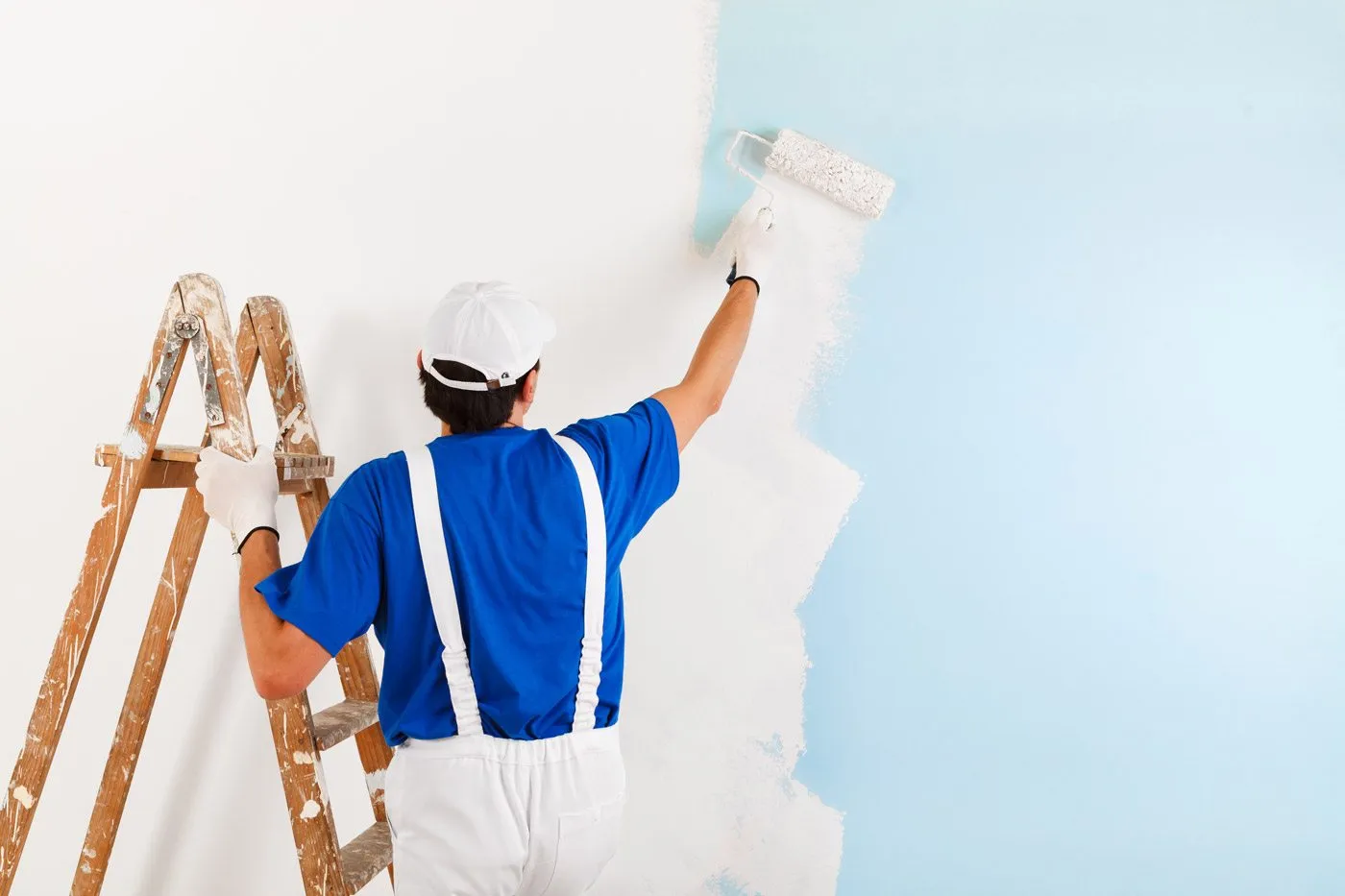 Expert exterior painting service in Warren, OH - Lee's Interior Wallpapering